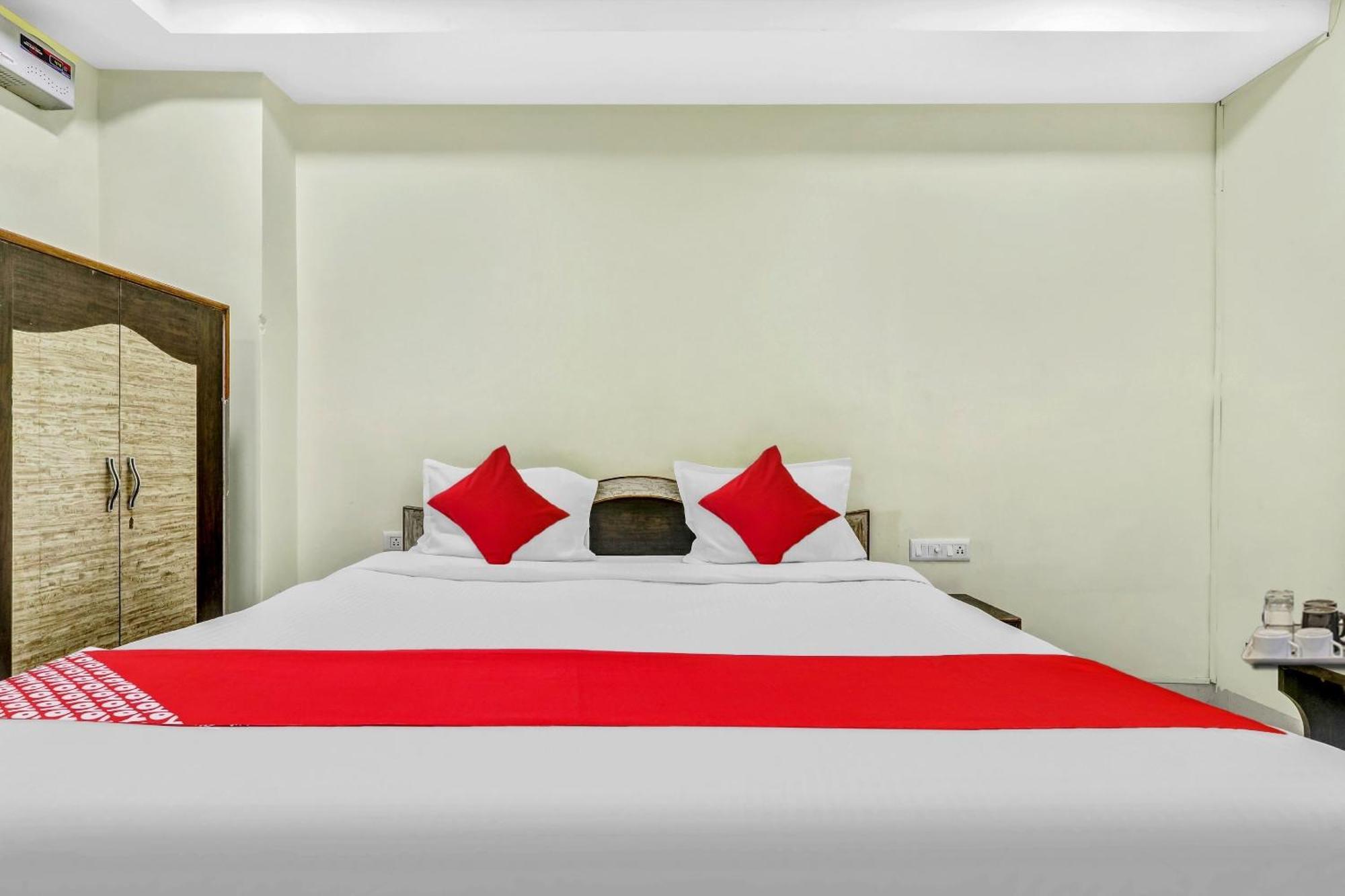 Hotel O Govind Guest House โคราฆปุระ ภายนอก รูปภาพ